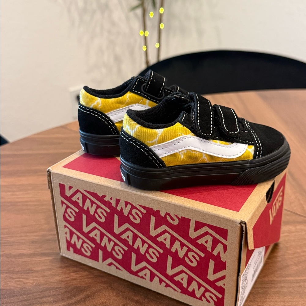Vans Kids Black and Yellow Sneakers